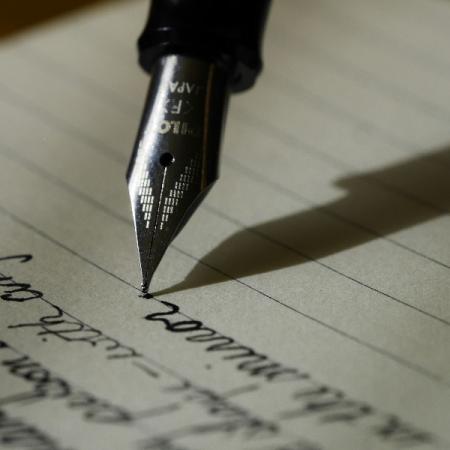 Un testament manuscrit mais non daté de la main du rédacteur est-il valable ?